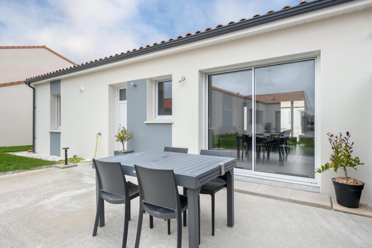 Maison Moderne Pour 7 Personnes A Saint-Michel-Chef-Chef Exteriör bild